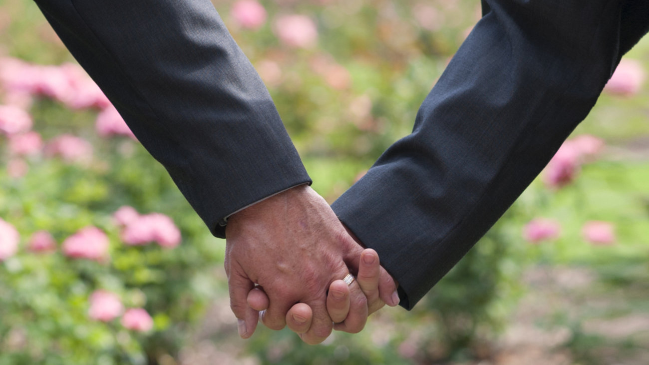 Το πρώτο σύμφωνο συμβίωσης για ομοφυλόφιλο ζευγάρι υπεγράφη στον Πλατανιά!