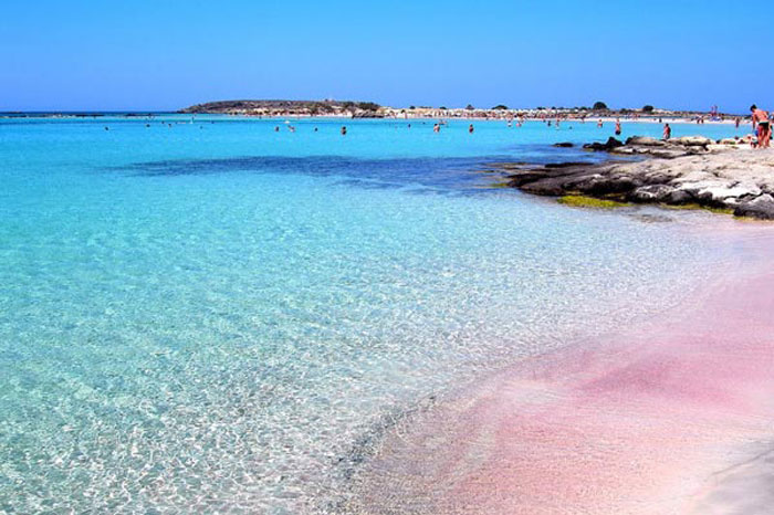Στα Χανιά οι 2 από τις 8 ωραιότερες ροζ παραλίες του κόσμου (φωτο)