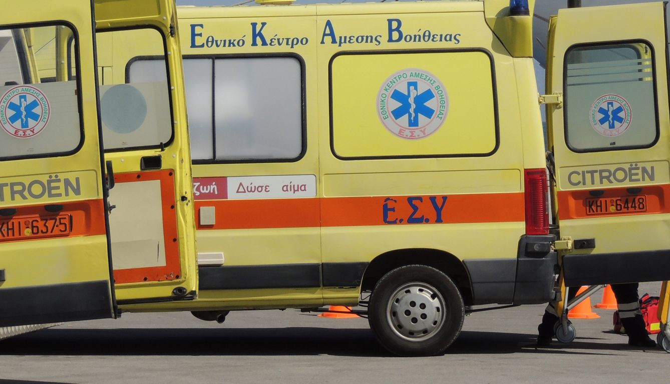 Με ασθενοφόρα στο οδικό δίκτυο το ΕΚΑΒ καλύπτει τα έκτακτα το Πάσχα