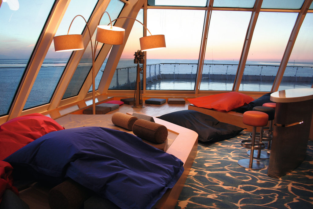 Για πρώτη φορά στα Χανιά η εταιρεία υπερπολυτελών κρουαζιερών TUI Cruises