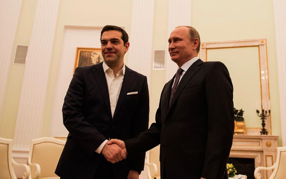 Με εννέα υπουργούς φτάνει ο Πούτιν στην Αθήνα
