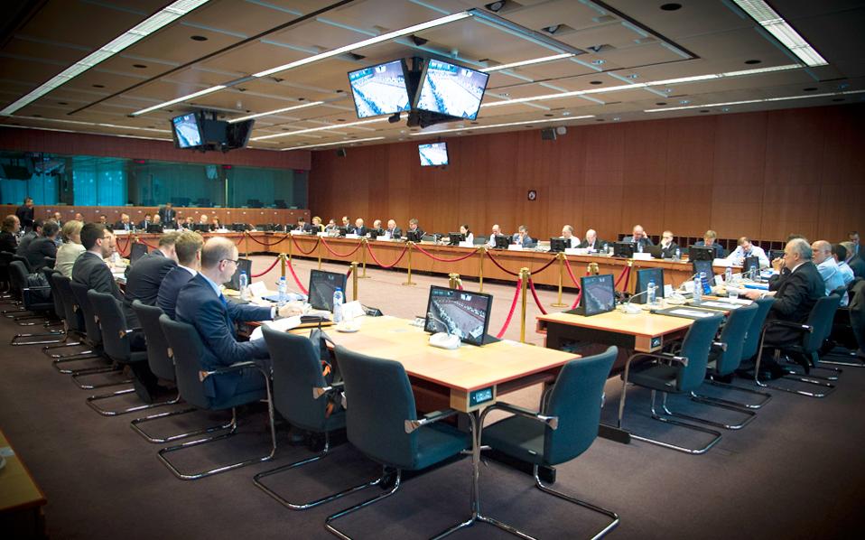 Eurogroup: Τμηματική εκταμίευση και συμφωνία για το χρέος