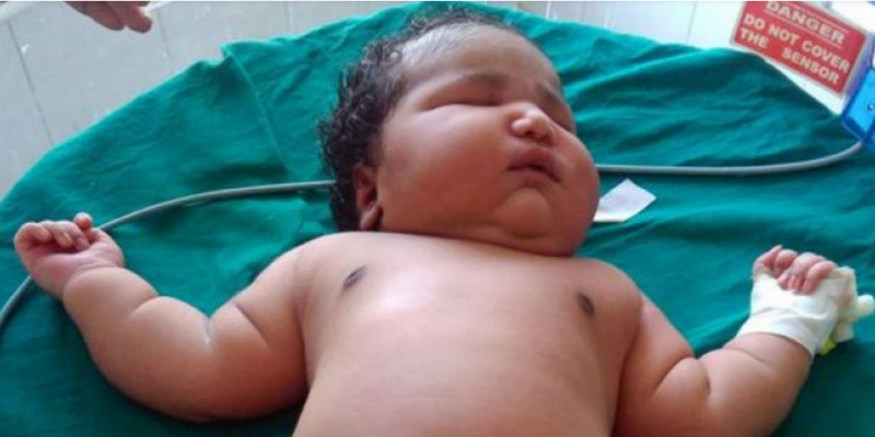 Στην Ινδία γεννήθηκε το μεγαλύτερο μωρό στον κόσμο!