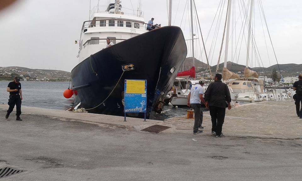 Τουριστικό σκάφος έπεσε πάνω σε ιστιοπλοϊκό και καταμαράν στην Πάρο