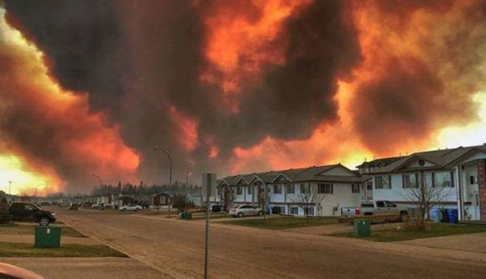 Τεράστια φωτιά στον Καναδά, εκκενώθηκε ολόκληρη πόλη