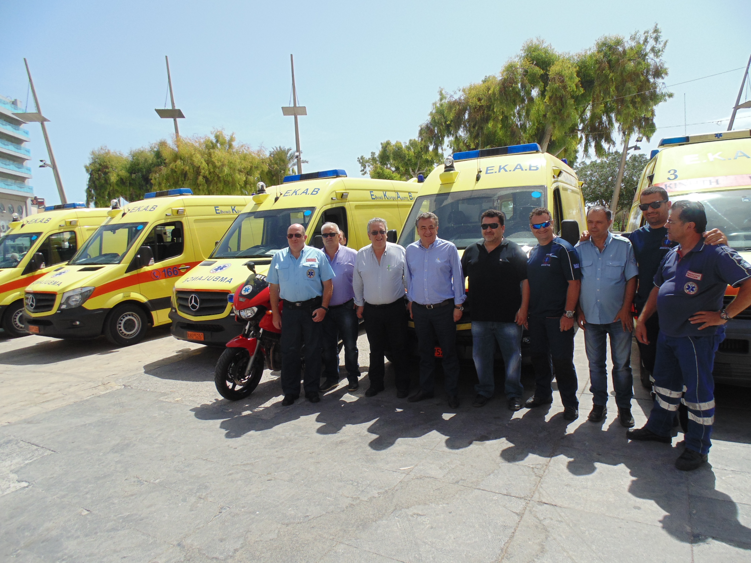 Εικοσιπέντε υπερσύγχρονα ασθενοφόρα στο ΕΚΑΒ από την Περιφέρεια Κρήτης