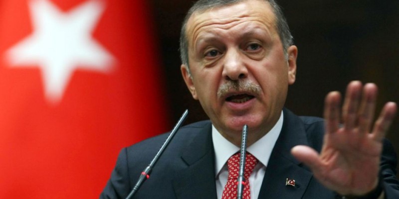 Ερντογάν σε ΕΕ: Μην μας απειλείτε, θα ανοίξουμε τις πόρτες στους μετανάστες