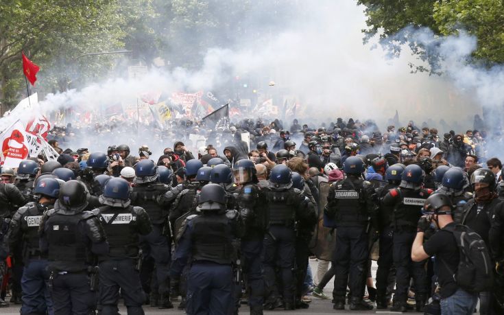 Χάος και βία δίχως τέλος στο Παρίσι