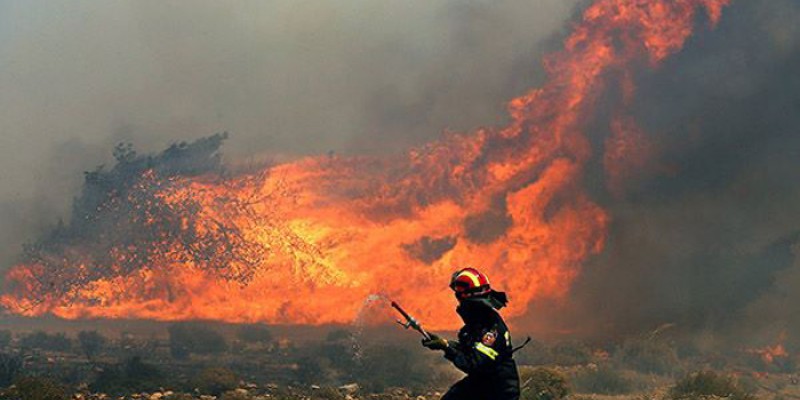Στη Βουλή το θέμα της καταστροφικής πυρκαγιάς στο Ρέθυμνο