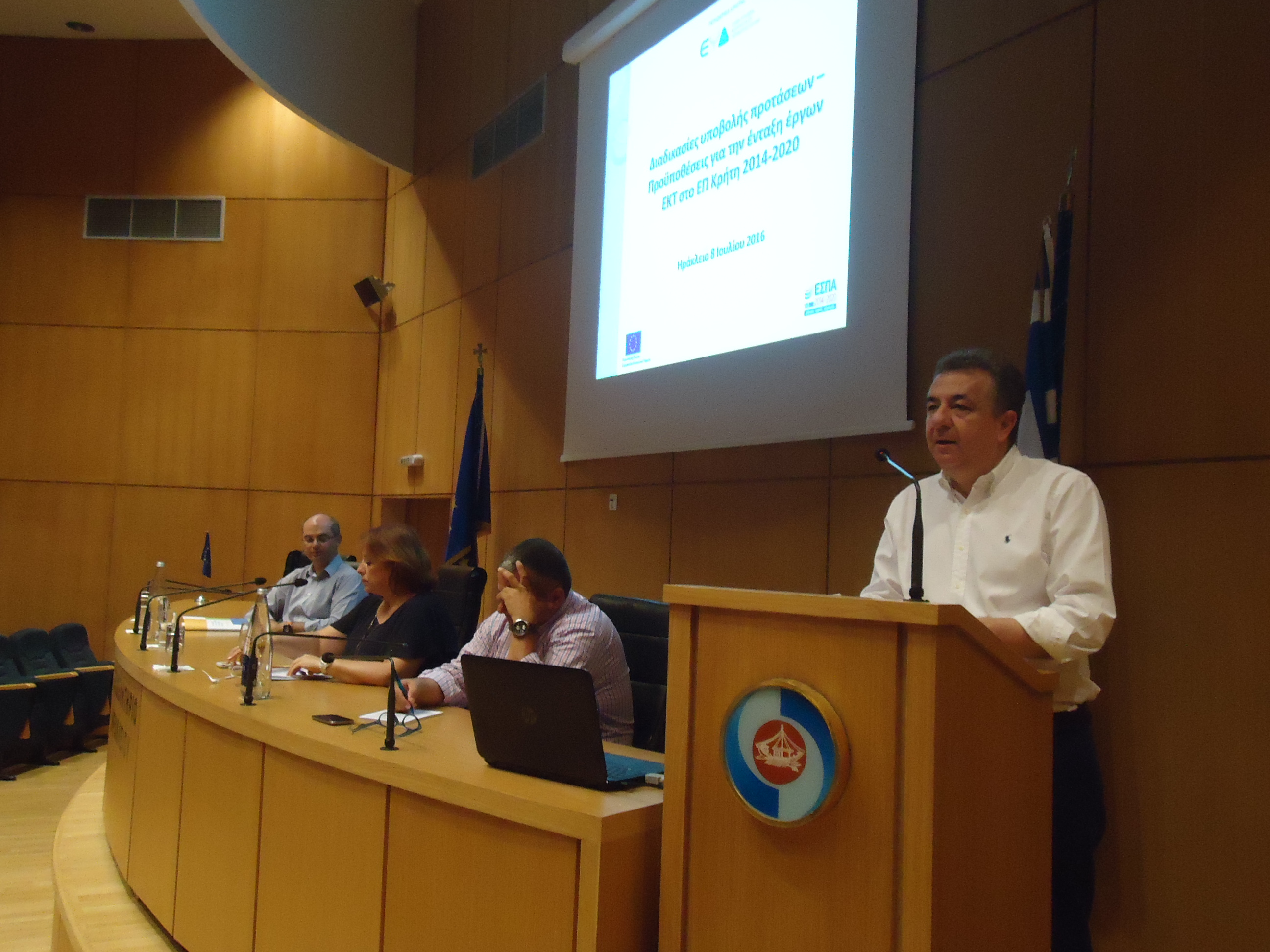 Η Περιφέρεια στηρίζει με 10 εκ. ευρώ τις δράσεις κοινωνικών δομών στη Κρήτη