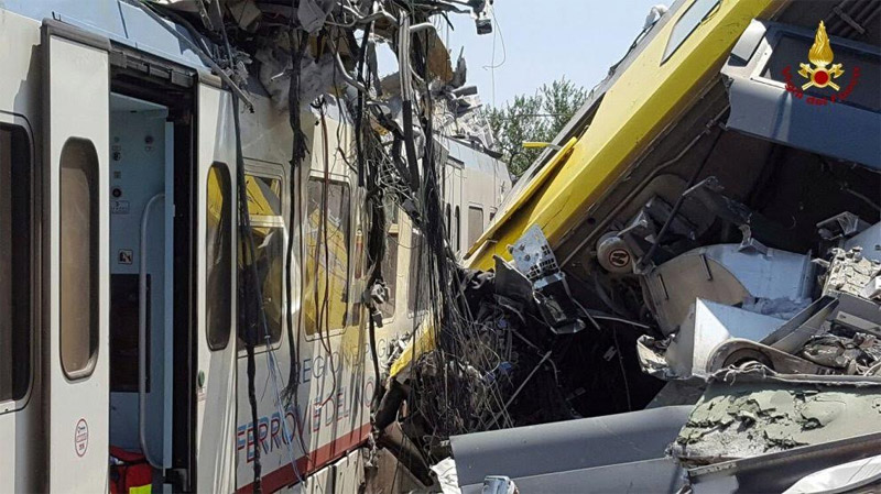 Συγκλονίζουν οι προσωπικές ιστορίες από την ανείπωτη σιδηροδρομική τραγωδία
