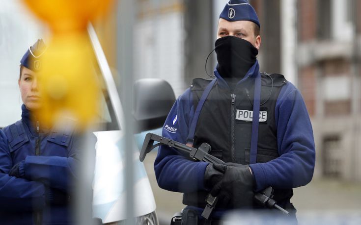 Η αστυνομία συνέλαβε άντρα οπλισμένο με ματσέτα στη Λιέγη