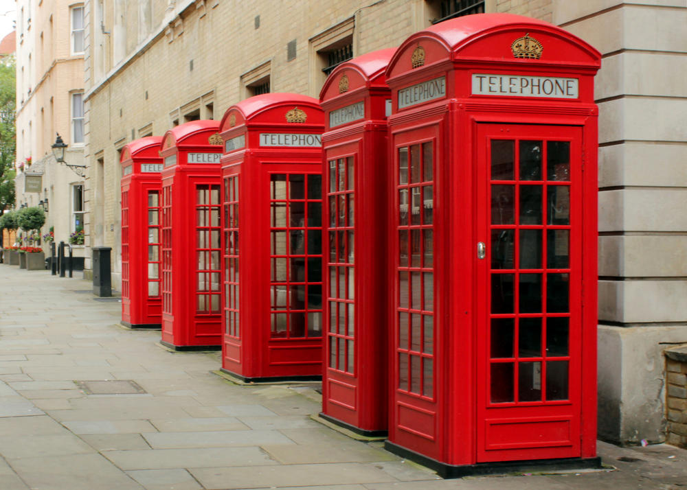 Οι βρετανικοί κόκκινοι τηλεφωνικοί θάλαμοι γίνονται γραφεία