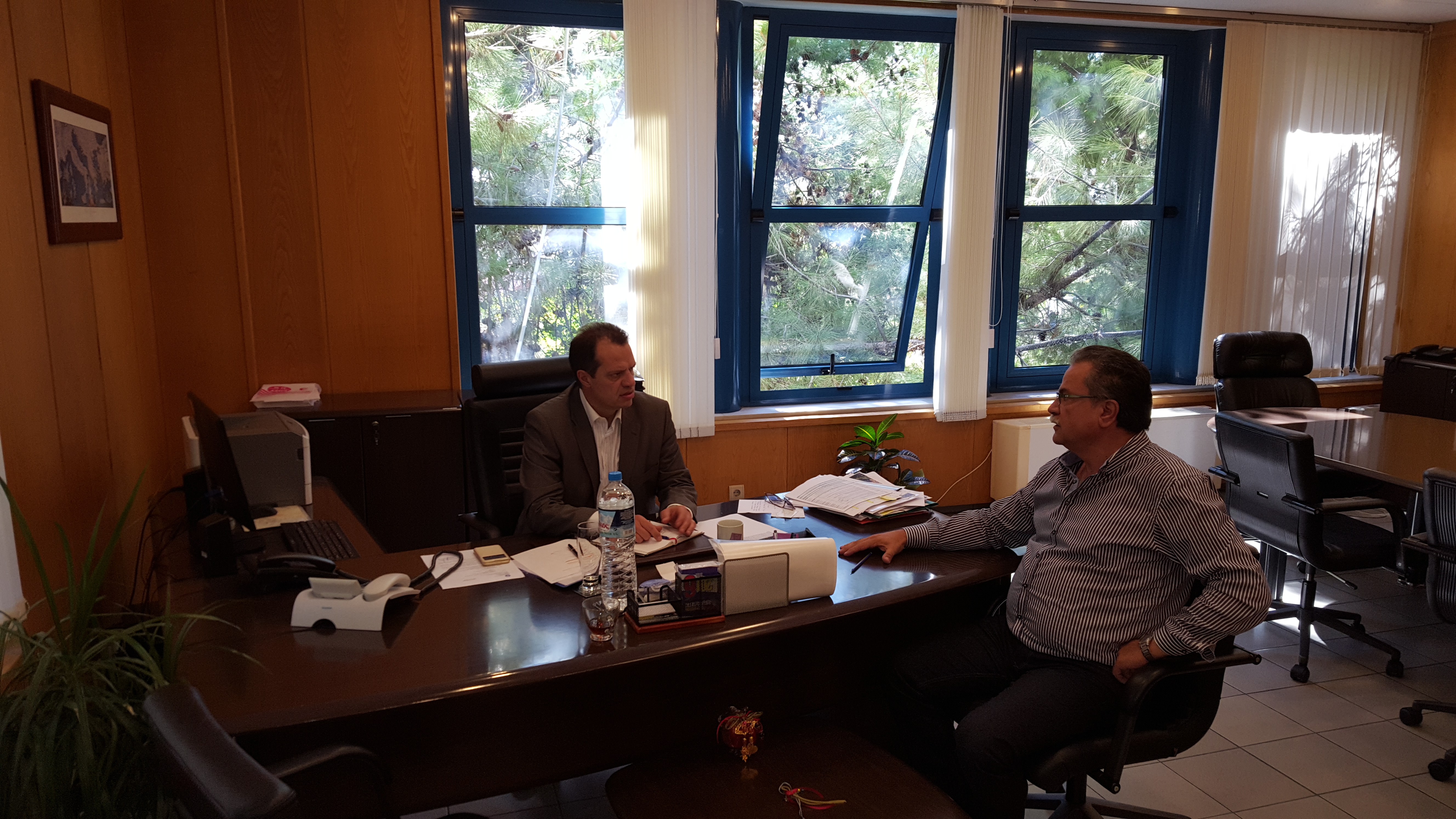 Για τα προβλήματα του δήμου συζήτησαν ο δήμαρχος Πλατανιά με τον Γ. Δέδε