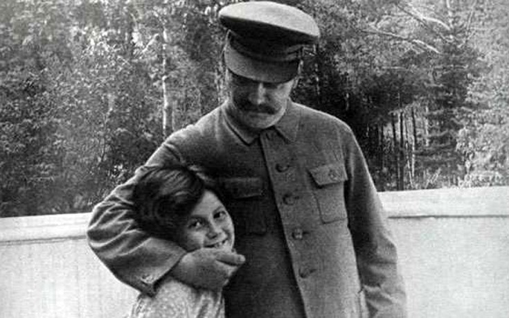 Τραγικά περιστατικά από τη ζωή του Στάλιν με τα παιδιά του