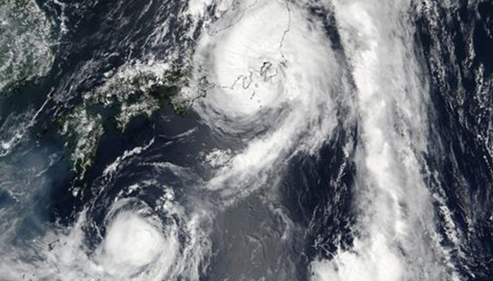 Νέος τυφώνας σαρώνει τη νοτιοδυτική Ιαπωνία