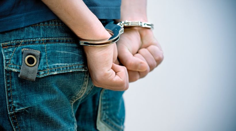 Συνελήφθη άτομο που διακινούσε ηρωίνη στο Ρέθυμνο