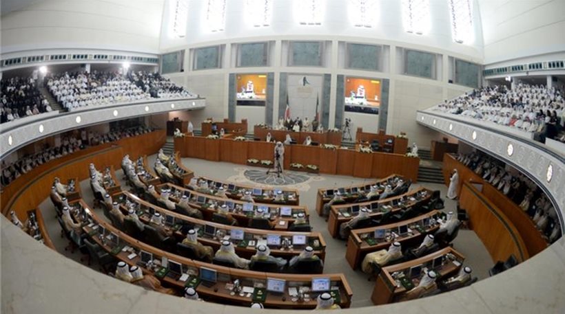 Εξελίξεις στο Κουβέιτ: Ο εμίρης ανακοίνωσε τη διάλυση του κοινοβουλίου