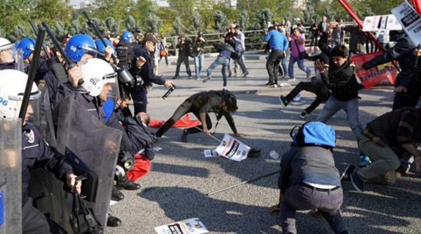 Σοβαρά επεισόδια μεταξύ αστυνομίας και διαδηλωτών στην Αγκυρα
