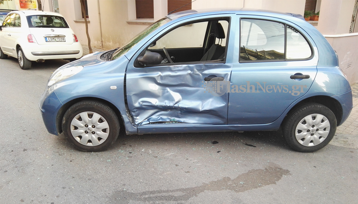 Χανιά: Σύγκρουση Ι.Χ αυτοκινήτου με ασθενοφόρο του ΕΚΑΒ (φωτό)