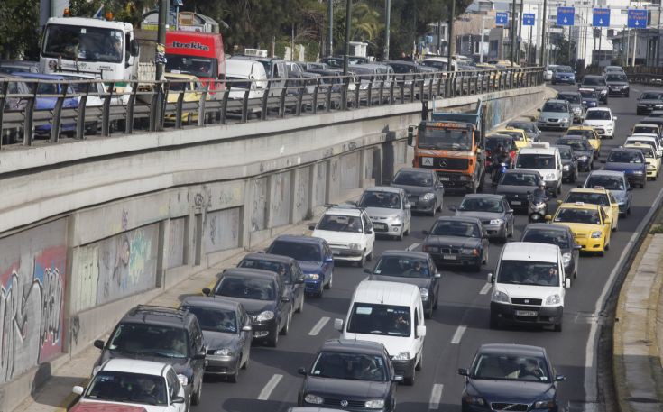 Μαυραγάνης:Καλεί τους πολίτες να διαγράψουν κλαπέντα ή απωλεσθέντα οχήματα
