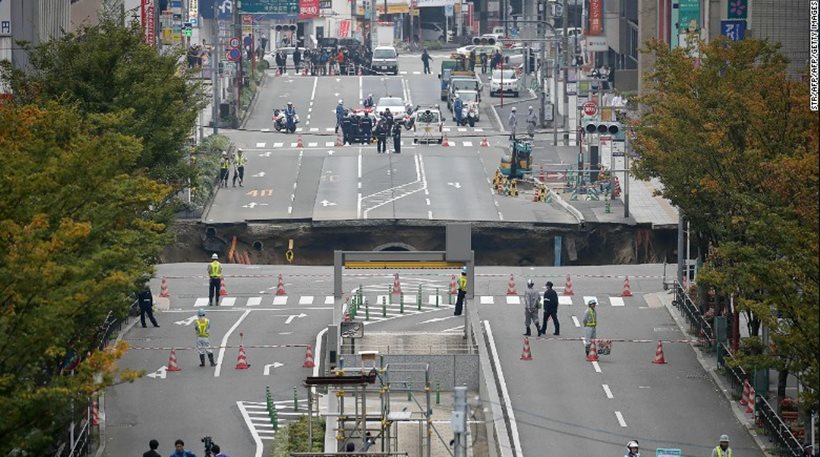 Ξανάνοιξε η τρύπα στη Φουκουόκα της Ιαπωνίας