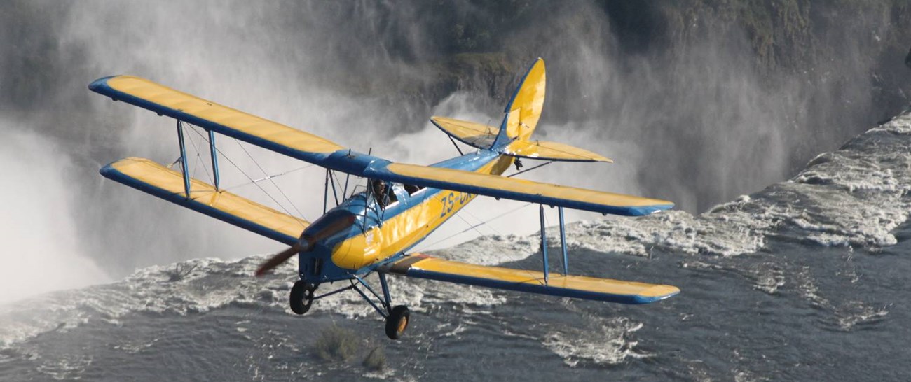 Ένα… “ιπτάμενο ράλι” με αντίκες αεροσκάφη ξεκινά από τη Σητεία