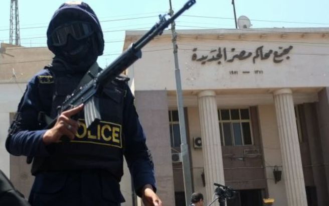 Έκρηξη βόμβας στο Κάιρο με έξι νεκρούς αστυνομικούς