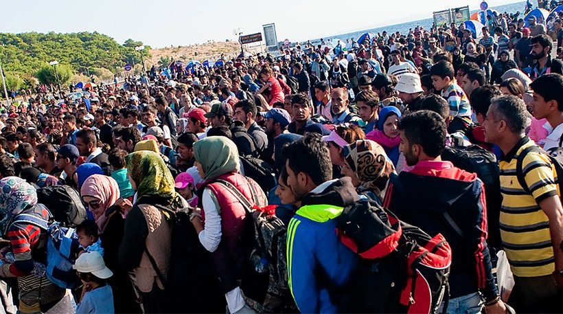 Παράθυρο επιστροφής μεταναστών στην Ελλάδα «ανοίγει» η ΕΕ