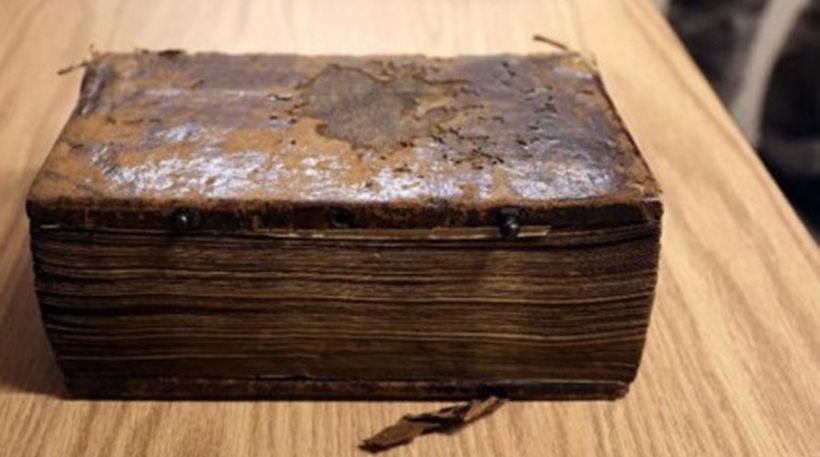 Πίσω στη Μονή Εικοσιφοίνισσας το παλαιότερο χειρόγραφο της Π. Διαθήκης