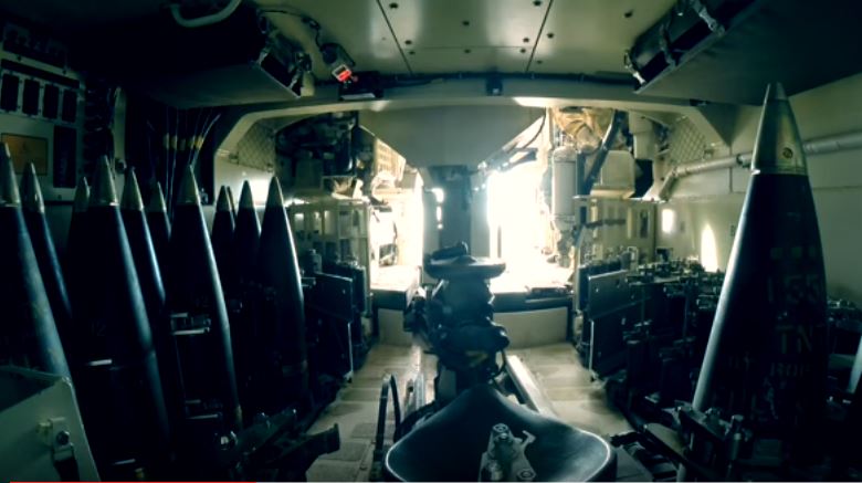 Βολές πυραύλων τύπου MLRS στο Πεδίο Βολής Κρήτης (βίντεο)