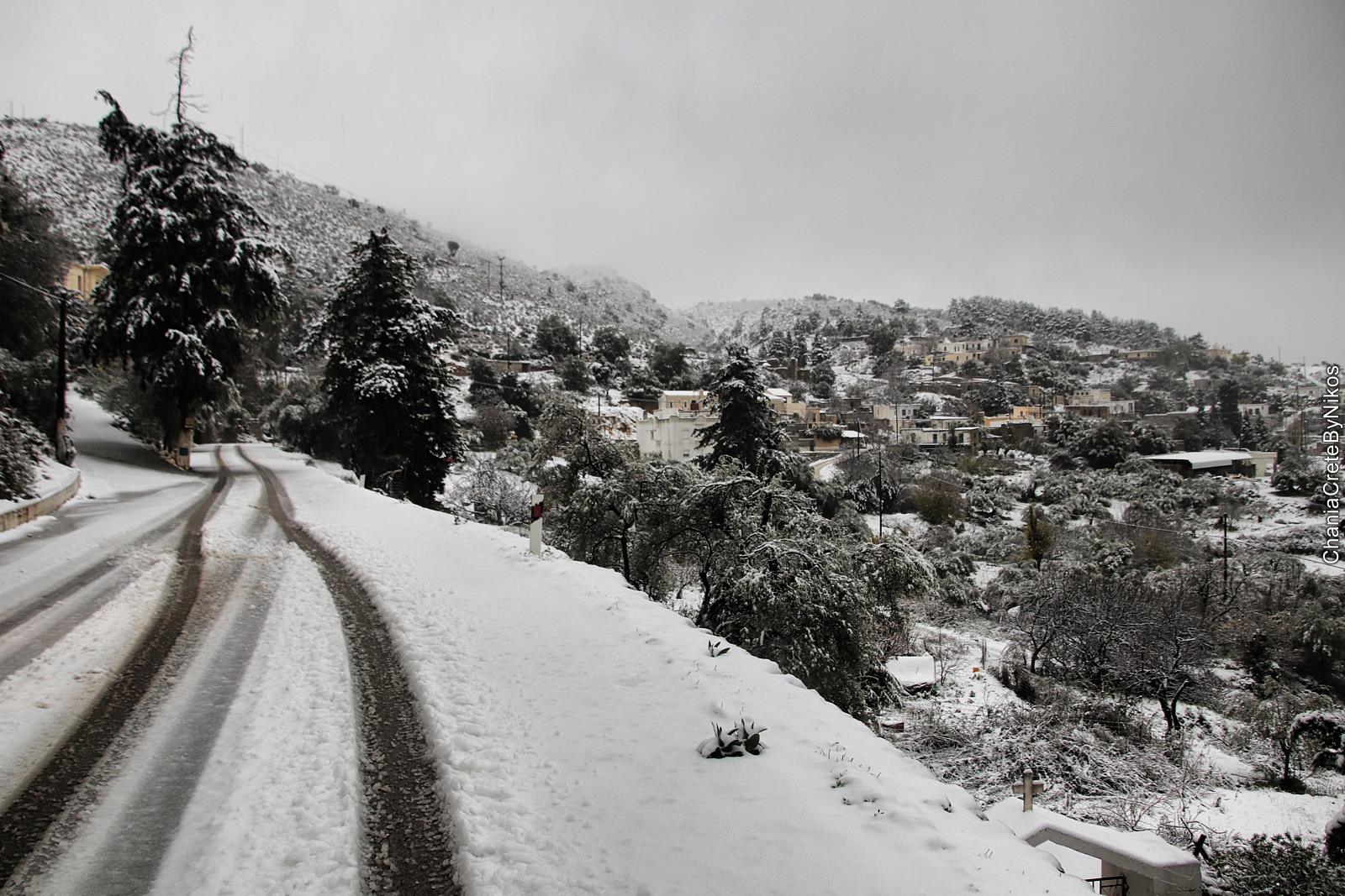 Σε ύφεση ο χιονιάς – Η κατάσταση στους δρόμους και στην Κρήτη