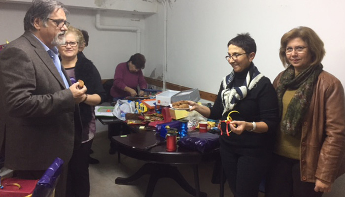 Προσφορά παιχνιδιών σε ευπαθείς οικογένειες στον Δήμο Αγίου Νικολάου