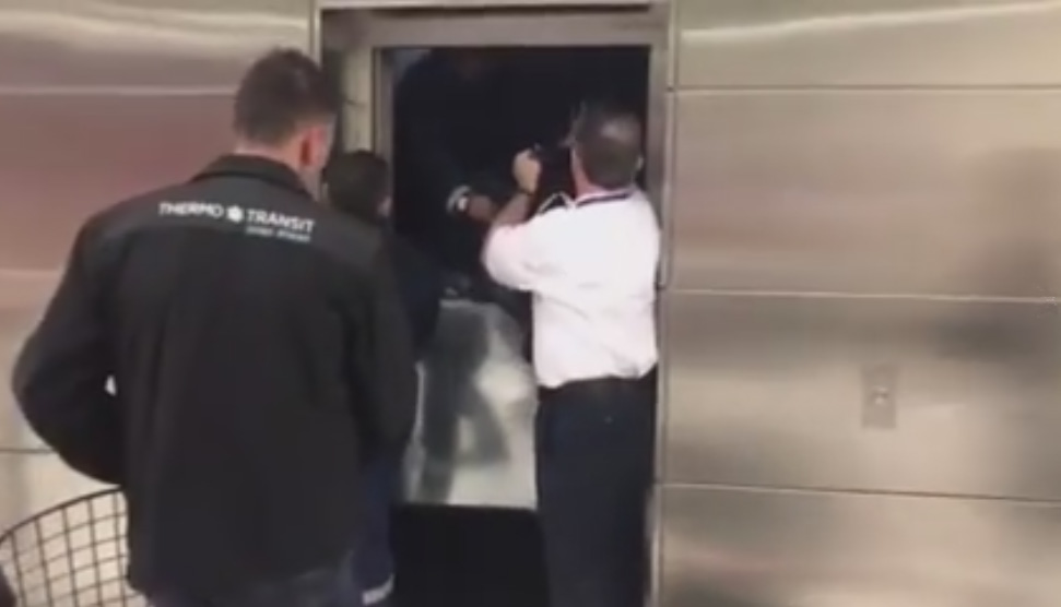 Επιβάτες εγκλωβίστηκαν στο ασανσέρ του…σύγχρονου αεροδρομίου Χανίων (vid)