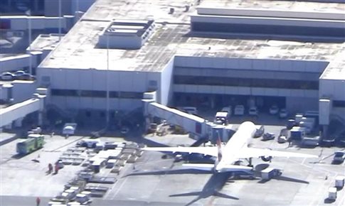 Πέντε οι νεκροί σε περιστατικό πυροβολισμών στο αεροδρόμιο της Φλόριντα