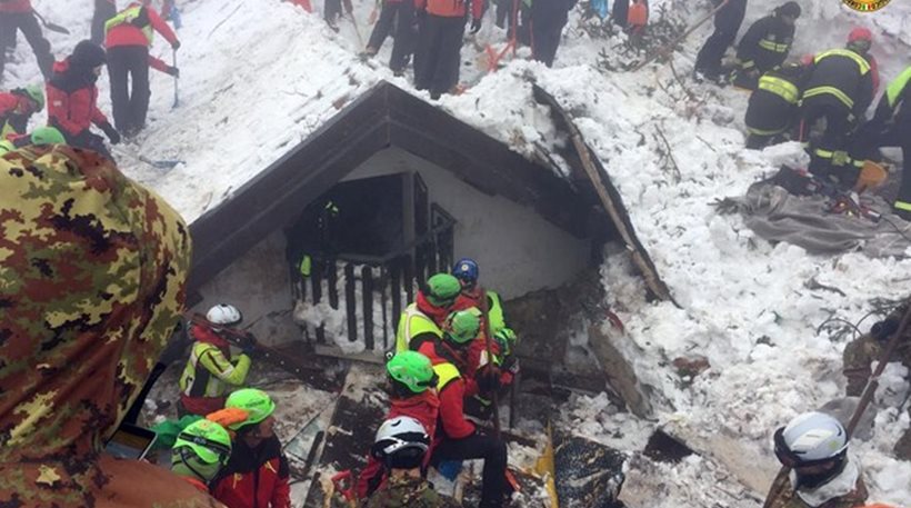Ιταλία: Ανέσυραν τρεις ακόμα νεκρούς από τα συντρίμμια του ξενοδοχείου
