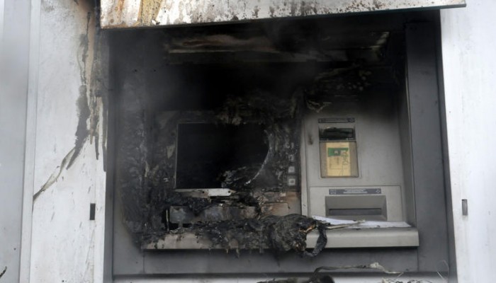 Ανέλαβαν ευθύνη για το κάψιμο 2 ΑΤΜ στα Χανιά