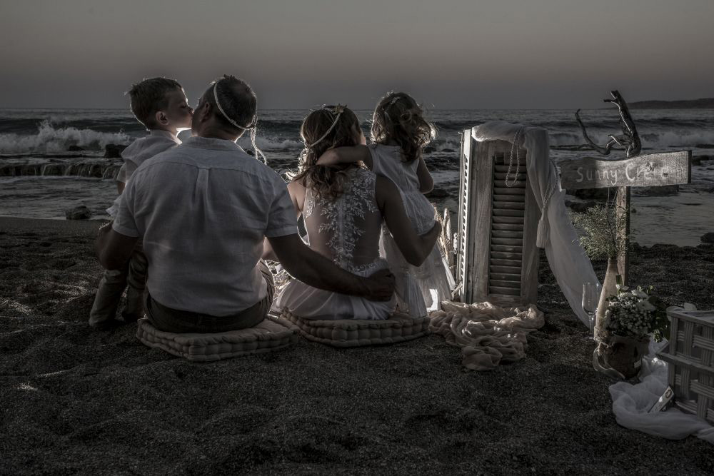 Η επιχείρηση που χάραξε το μέλλον στη διοργάνωση γάμων στην Κρήτη