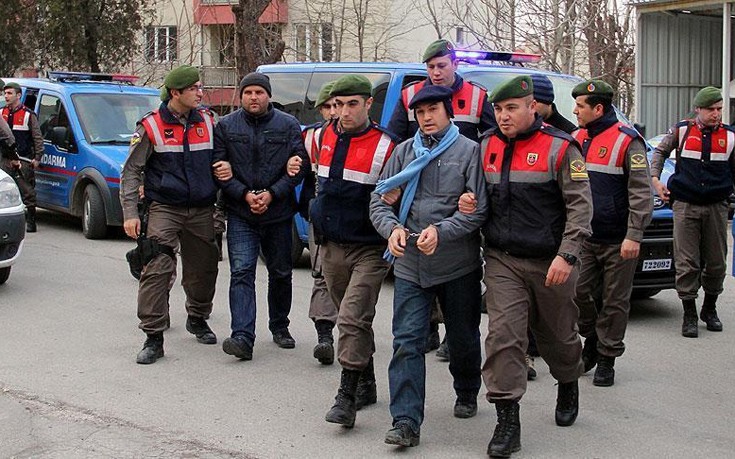 Τούρκοι στρατοχωροφύλακες έπιασαν οικογένειες που προσπαθούσαν να διαφύγουν