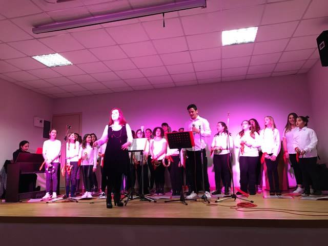 Τραγούδησαν στα παιδιά του Παραρτήματος Προστασίας Παιδιού Λασιθίου
