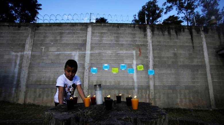 Γουατεμάλα: 22 κορίτσια πέθαναν από πυρκαγιά σε κέντρο φιλοξενίας