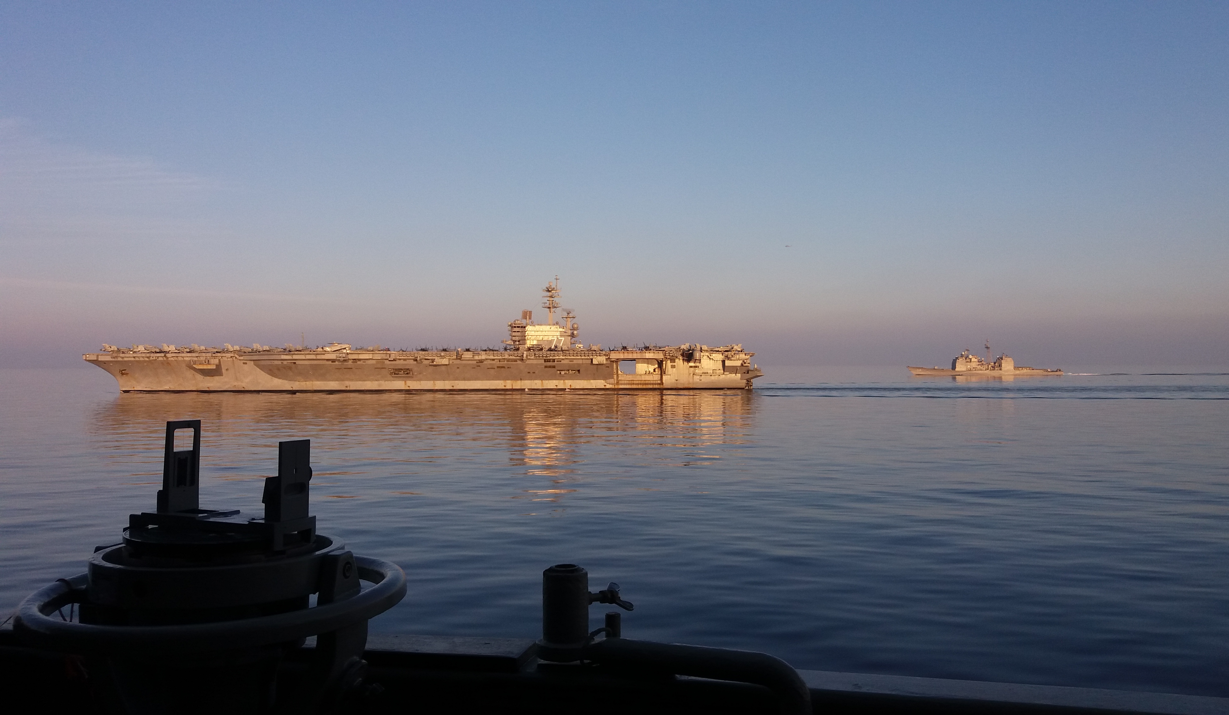 Συνεκπαίδευση του Πολεμικού Ναυτικού στο Κρητικό πέλαγος με τον “Εκδικητή”