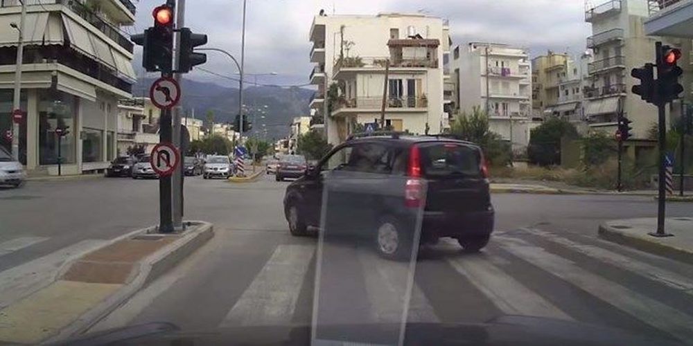 Oδηγός καταγράφει με κάμερα τα «εγκλήματα» στους ελληνικούς δρόμους