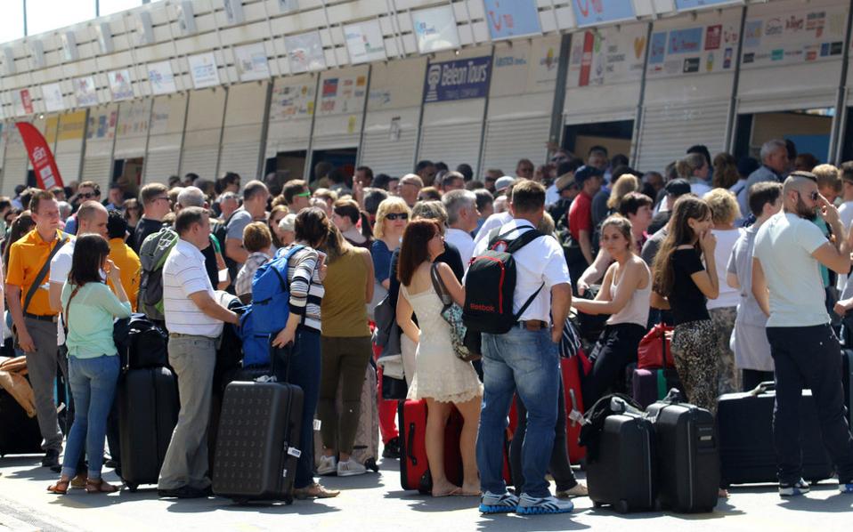 Αυξημένες οι αεροπορικές αφίξεις αλλοδαπών τουριστών στο Ηράκλειο