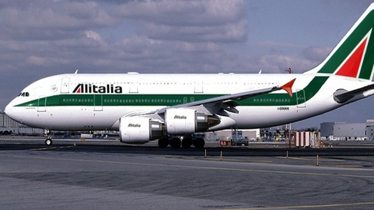 Οι εργαζόμενοι της Alitalia απέρριψαν το σχέδιο αναδιάρθρωσης της εταιρείας