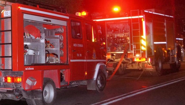 Στις φλόγες τυλίχθηκε όχημα στο Δήμο Πλατανιά