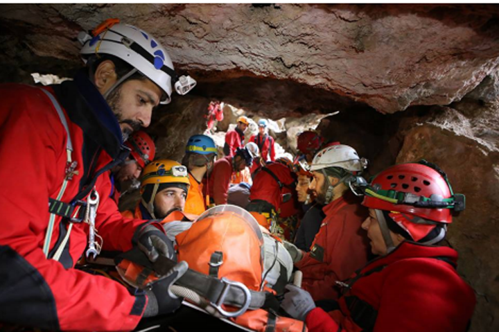 Τραυματισμός κοπέλας και επιχείρηση διάσωσης σε σπήλαιο του Αποκόρωνα
