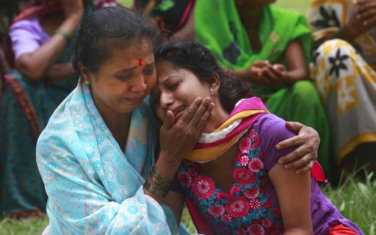 Τραγωδία στην Ινδία, λεωφορείο με προσκυνητές έπεσε σε φαράγγι