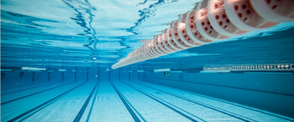 Αρχίζουν τα μαθήματα δωρεάν εκμάθησης κολύμβησης στη μνήμη Θεόδωρου Σταθάκη
