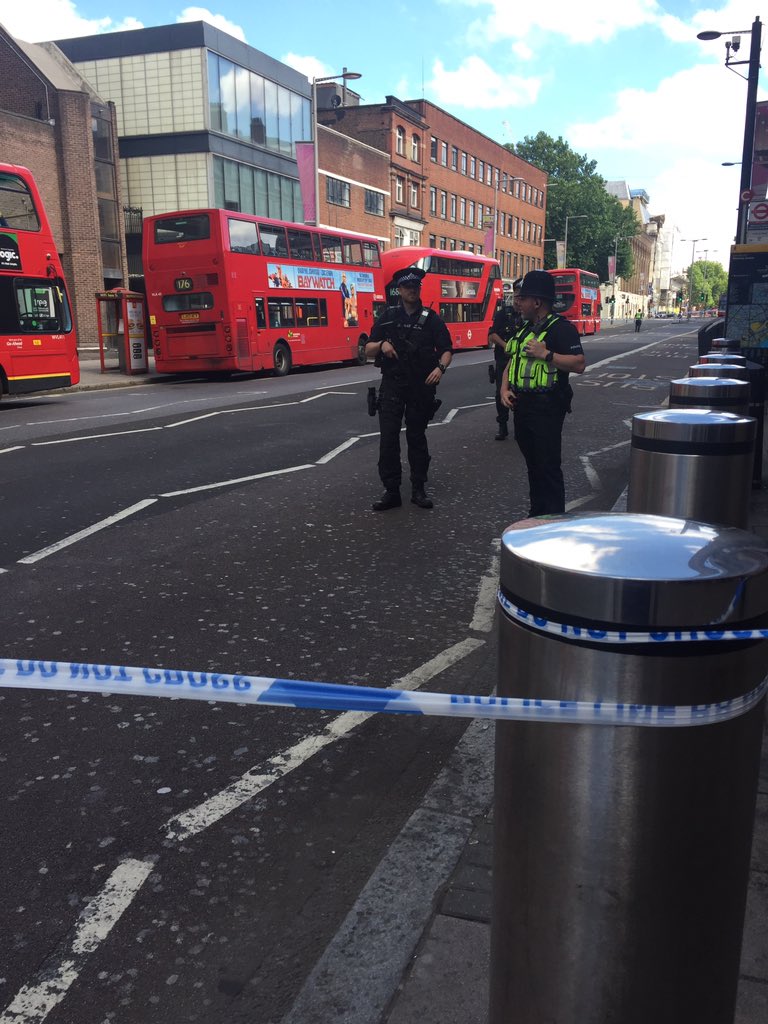 Εκκενώθηκε θέατρο στο Λονδίνο – Στο σημείο αστυνομία και πυροσβεστική